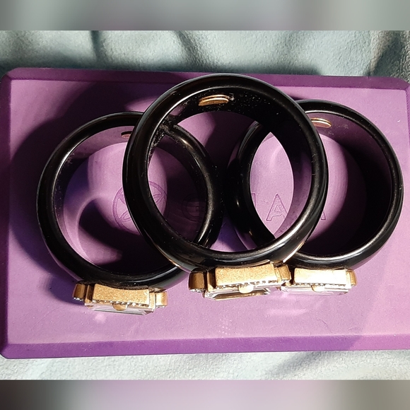 Lulu Frost for J. Crew | Black Bracelet - Picture 5 of 10